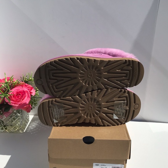 UGG Cluggette Slippers - Picture 8 of 10